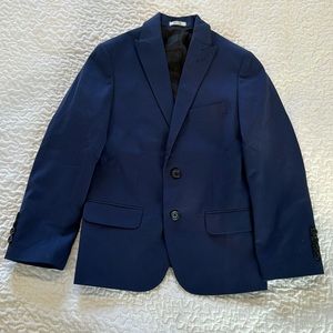 ✨ Calvin Klein ✨ Boy’s Suit - Size 8